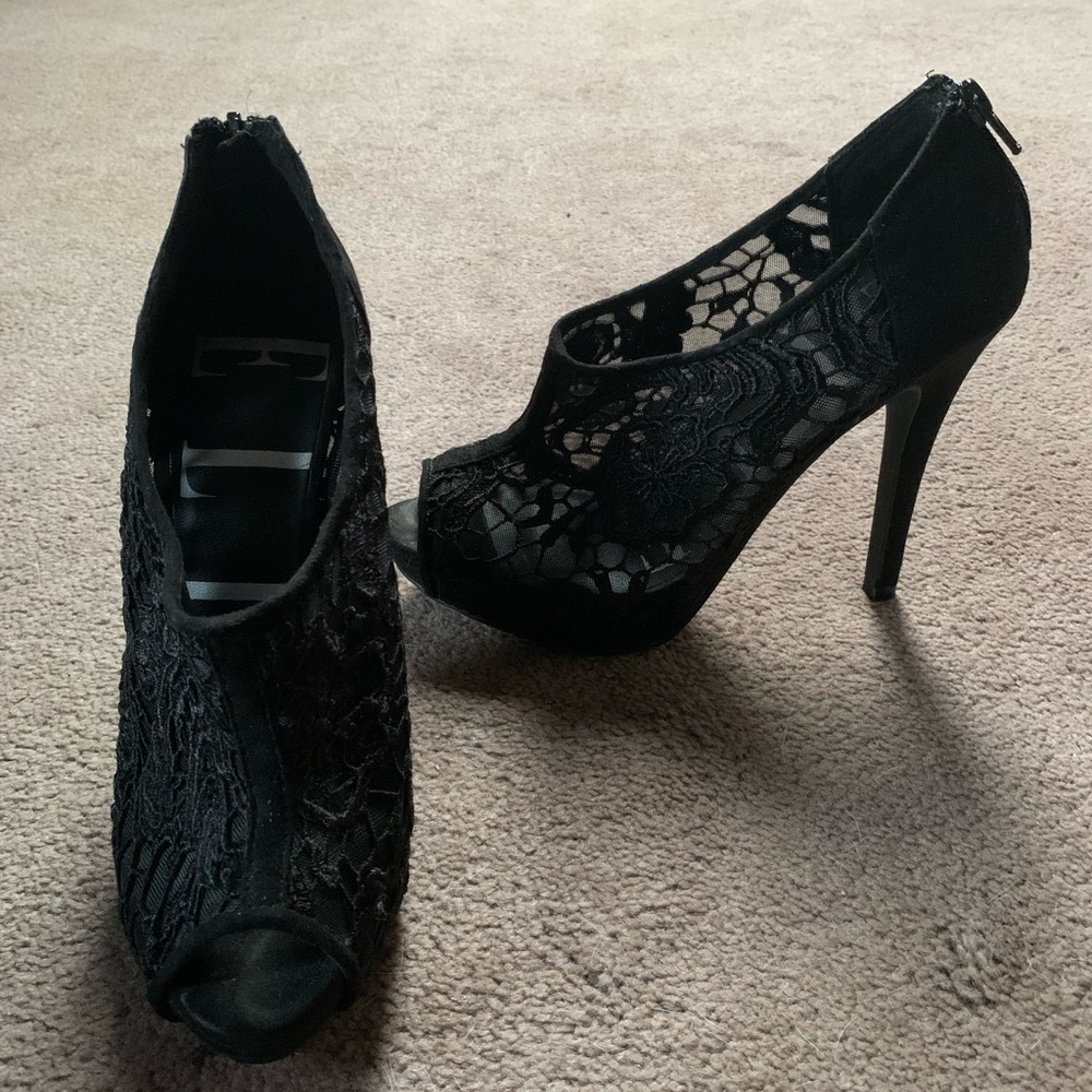 ELLE stiletto 5” heels size 7M